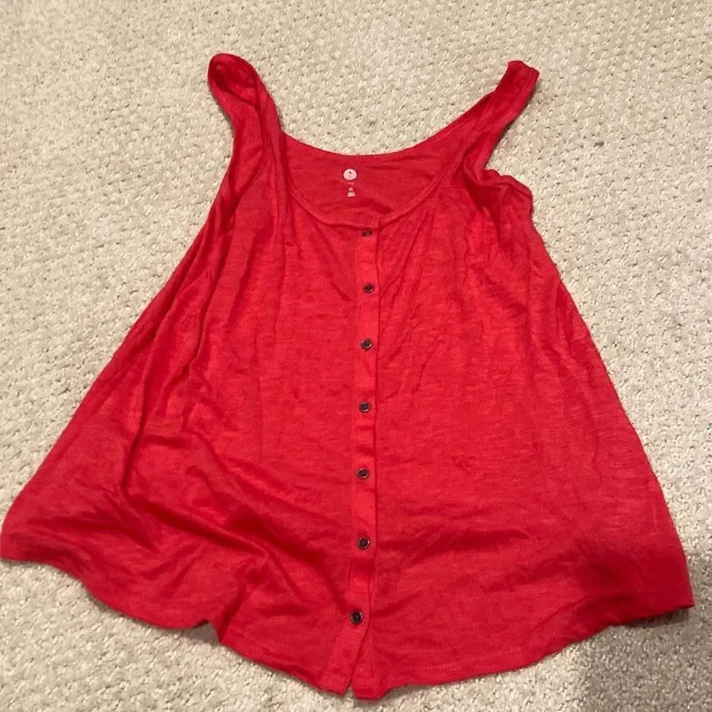 Red tank